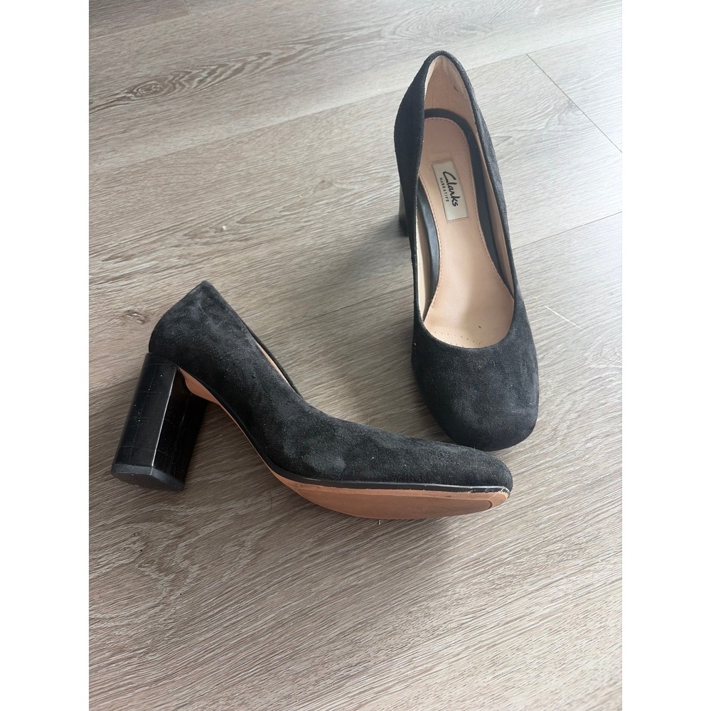 Clarks Narrative Black Suede Square Toe Croc Embossed Block Heel Pumps Size 8